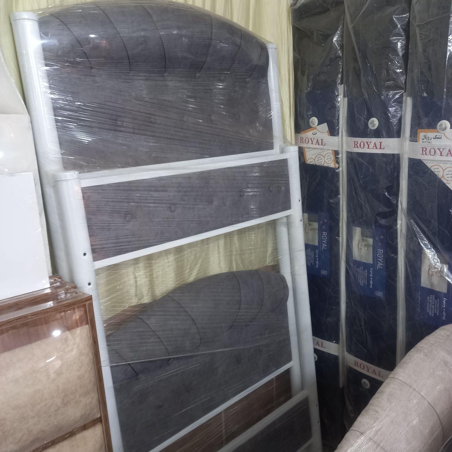 تخت خواب دو طبقه فلزی عمده و خرده|تخت و سرویس خواب|تبریز, |دیوار