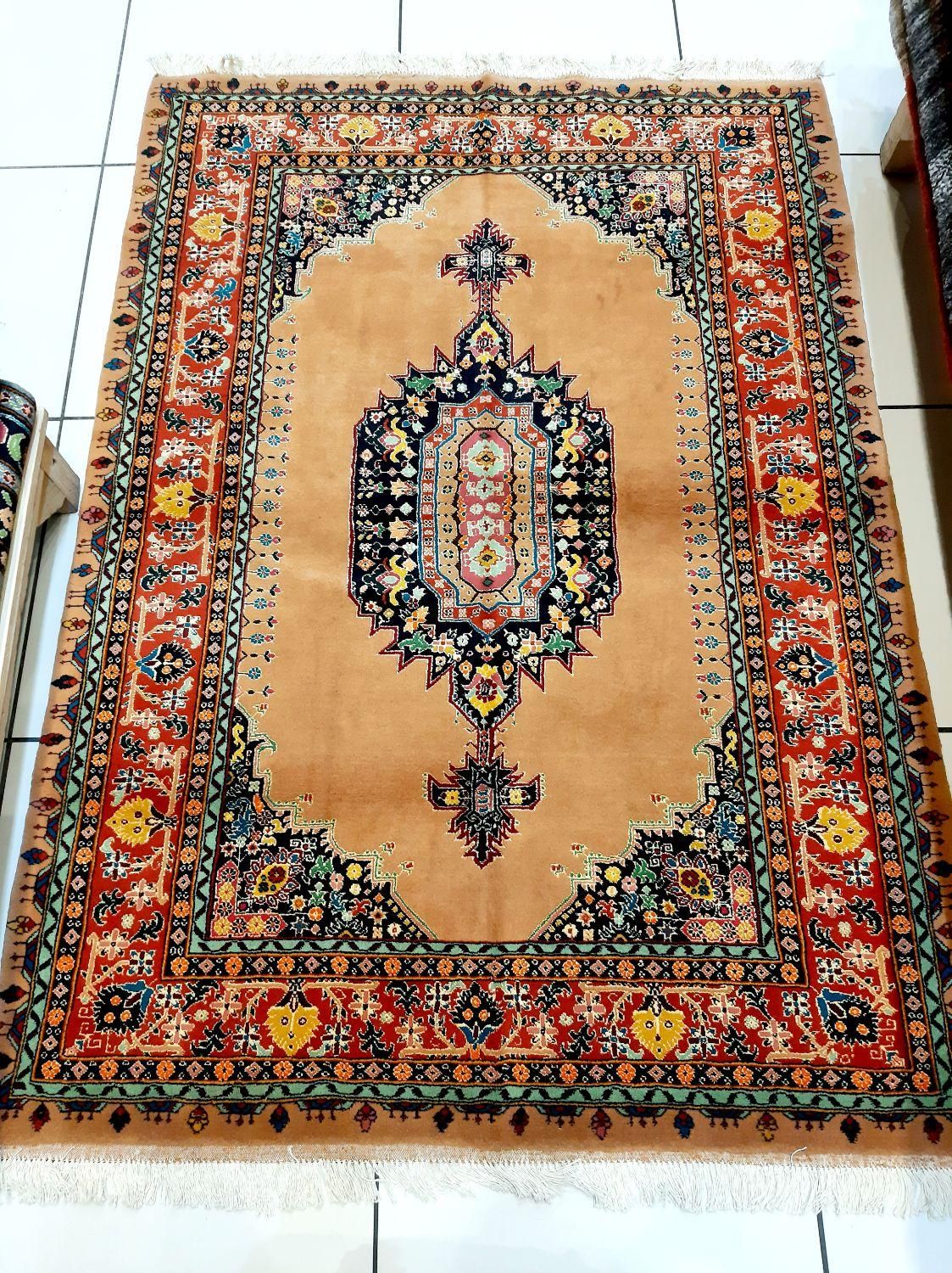 قالیچه سه متری کف ساده تک ترنج قهوه ای قشقایی|فرش|تهران, حر|دیوار