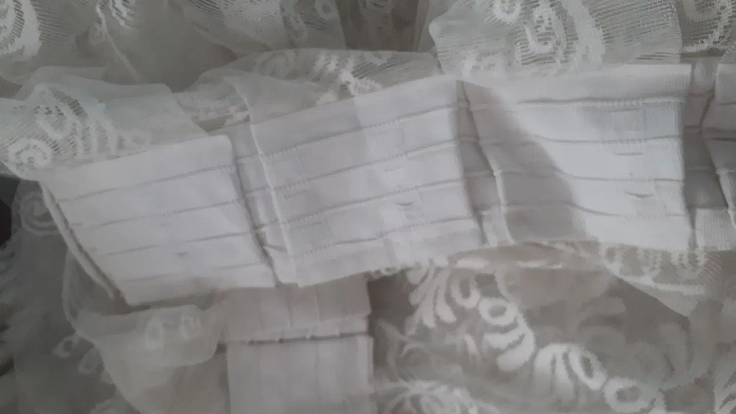 پرده تور و زیر پرده ای عرض ۳۹۰ و ارتفاع ۲۹۰|پرده، رانر، رومیزی|تهران, نازی‌آباد|دیوار