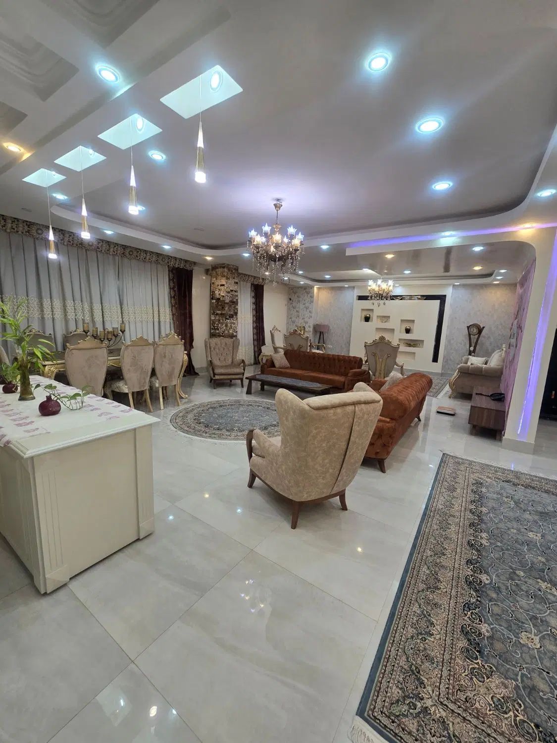 فروش طبقه بالا لوکس/سه راهی/بربلوار تاجگردون|فروش آپارتمان|دوگنبدان, |دیوار