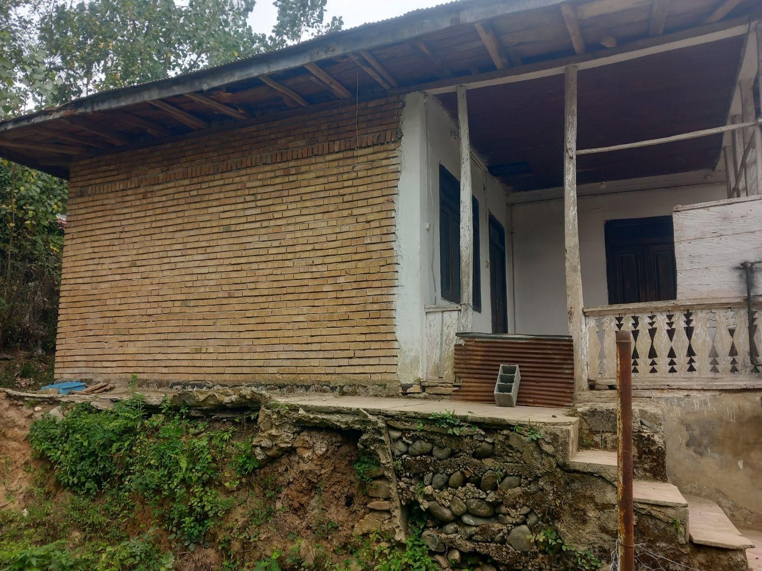 فروش ویلای سنتی قابل سکونت|فروش خانه و ویلا|اطاقور, |دیوار