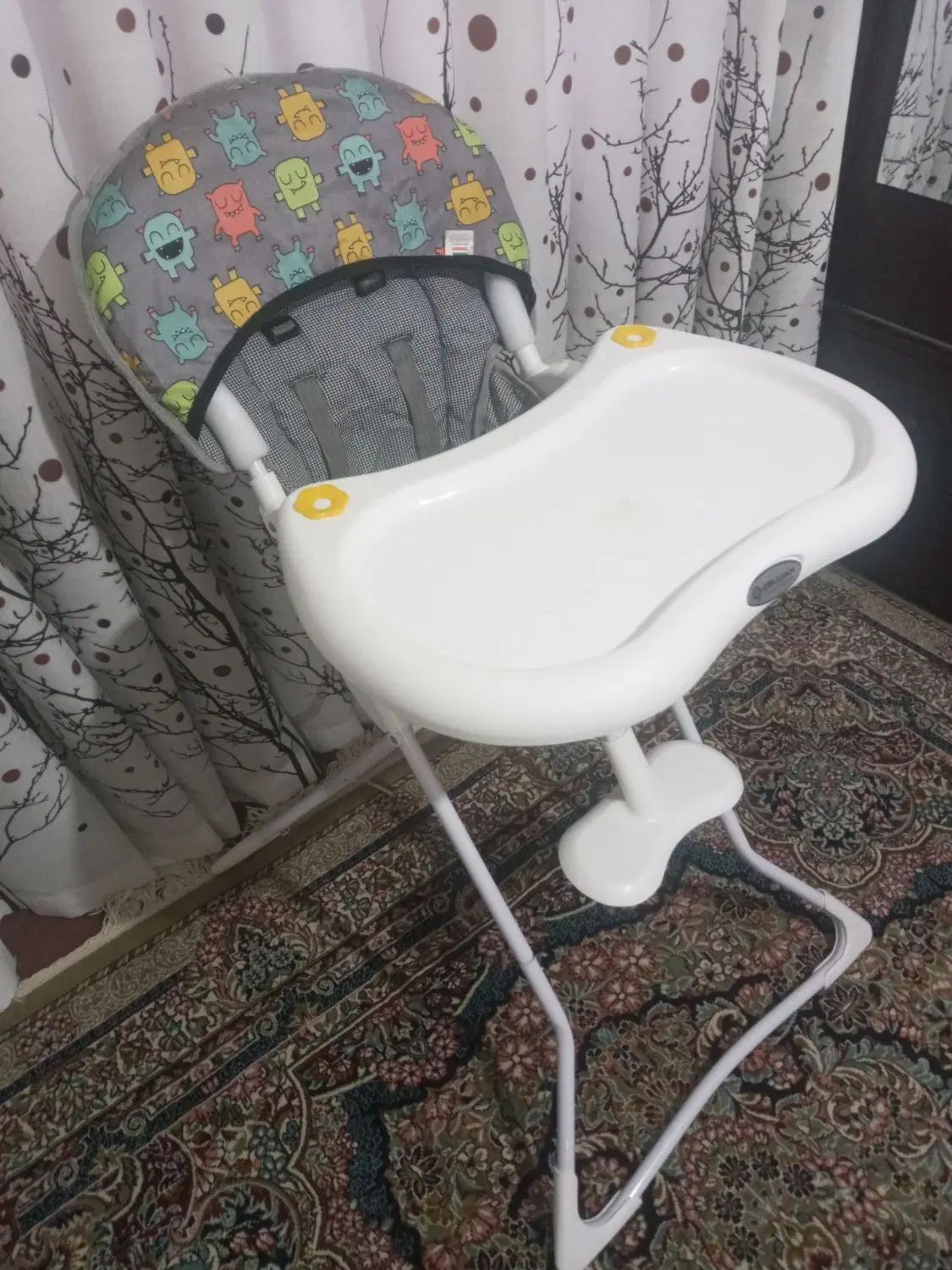 میز غذا کودک|اسباب و اثاث بچه|مشهد, کوی المهدی|دیوار