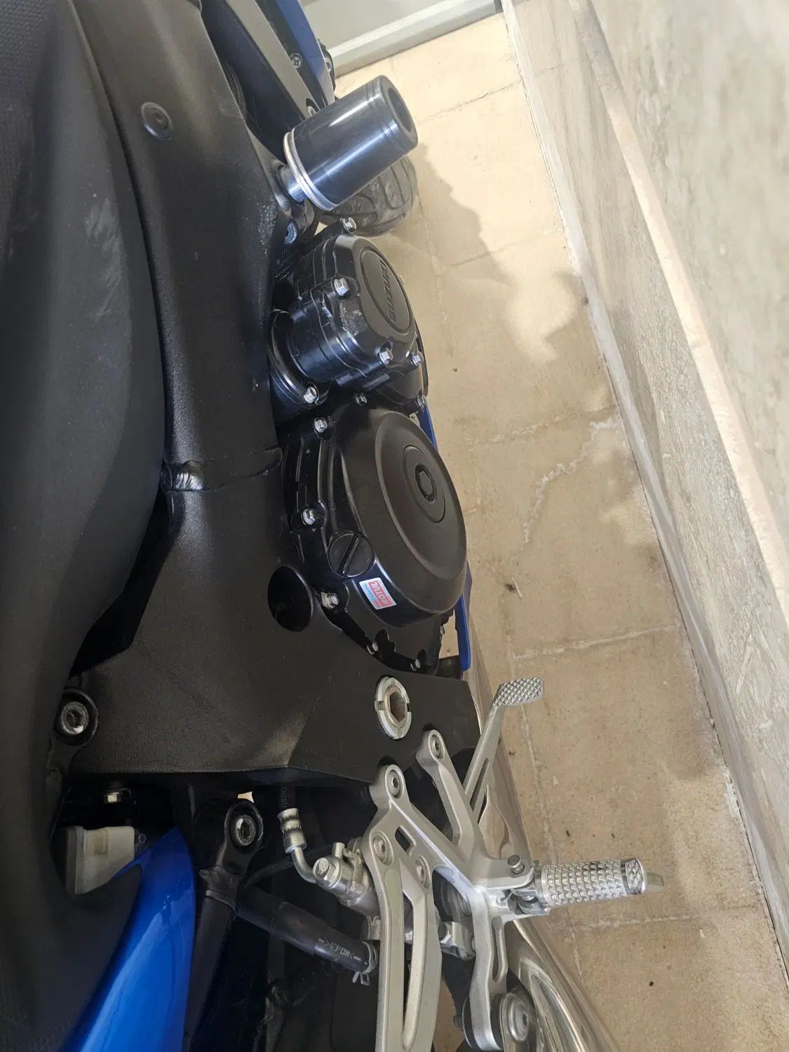 موتور Gsx1000در حد صفر|موتورسیکلت|تهران, آسمان|دیوار