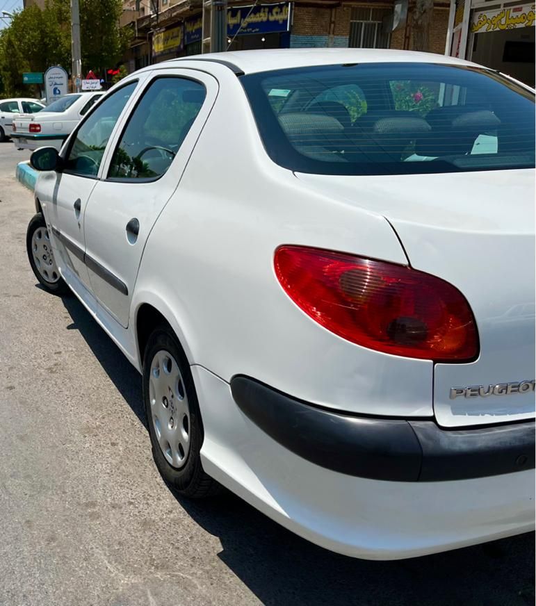 پژو 206 SD V8، مدل ۱۳۹۵|خودرو سواری و وانت|اصفهان, برازنده|دیوار