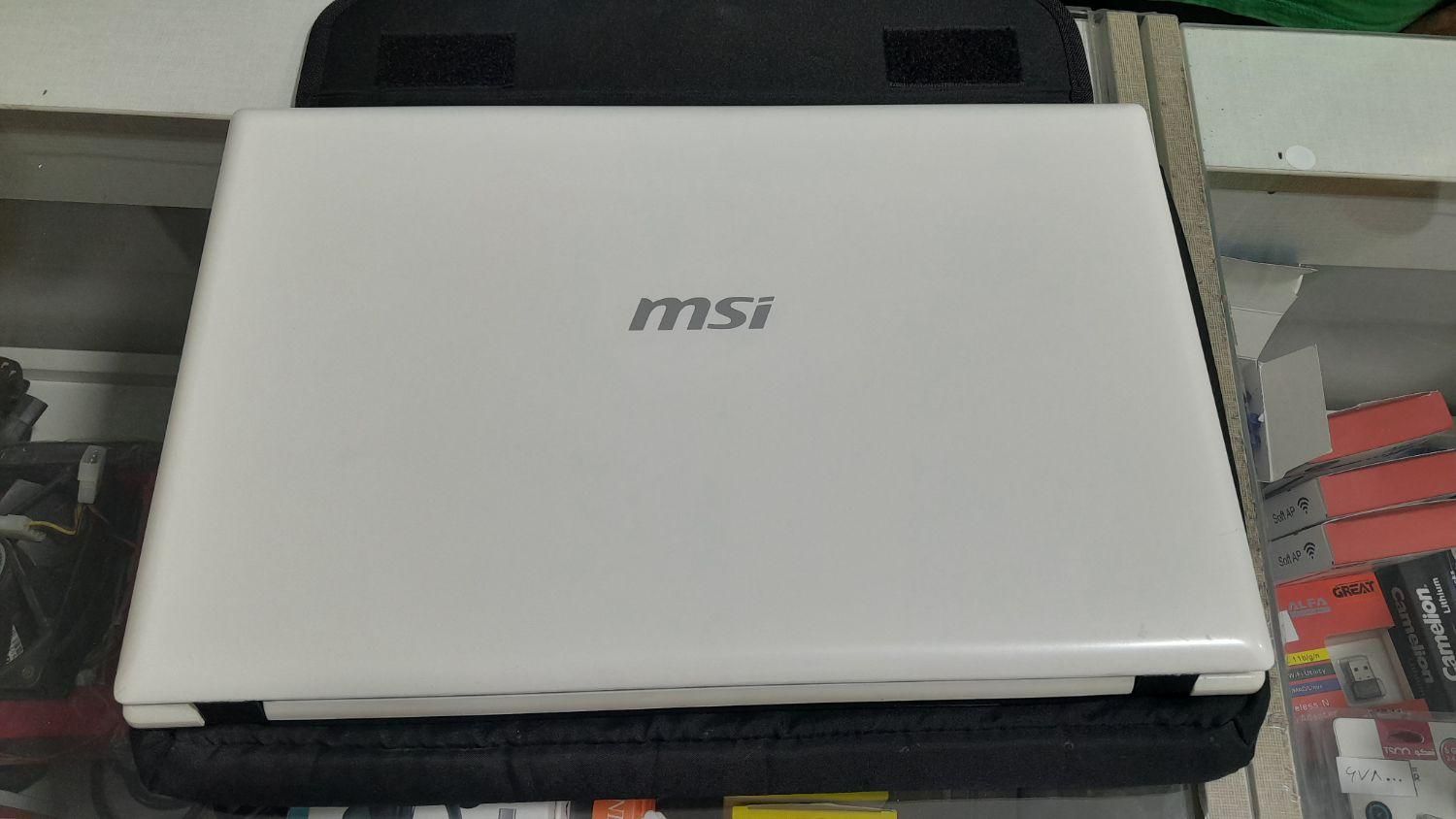 لپ تاپ MSI سفید رنگ... هارد 500 گیگ|رایانه همراه|کرج, عظیمیه|دیوار