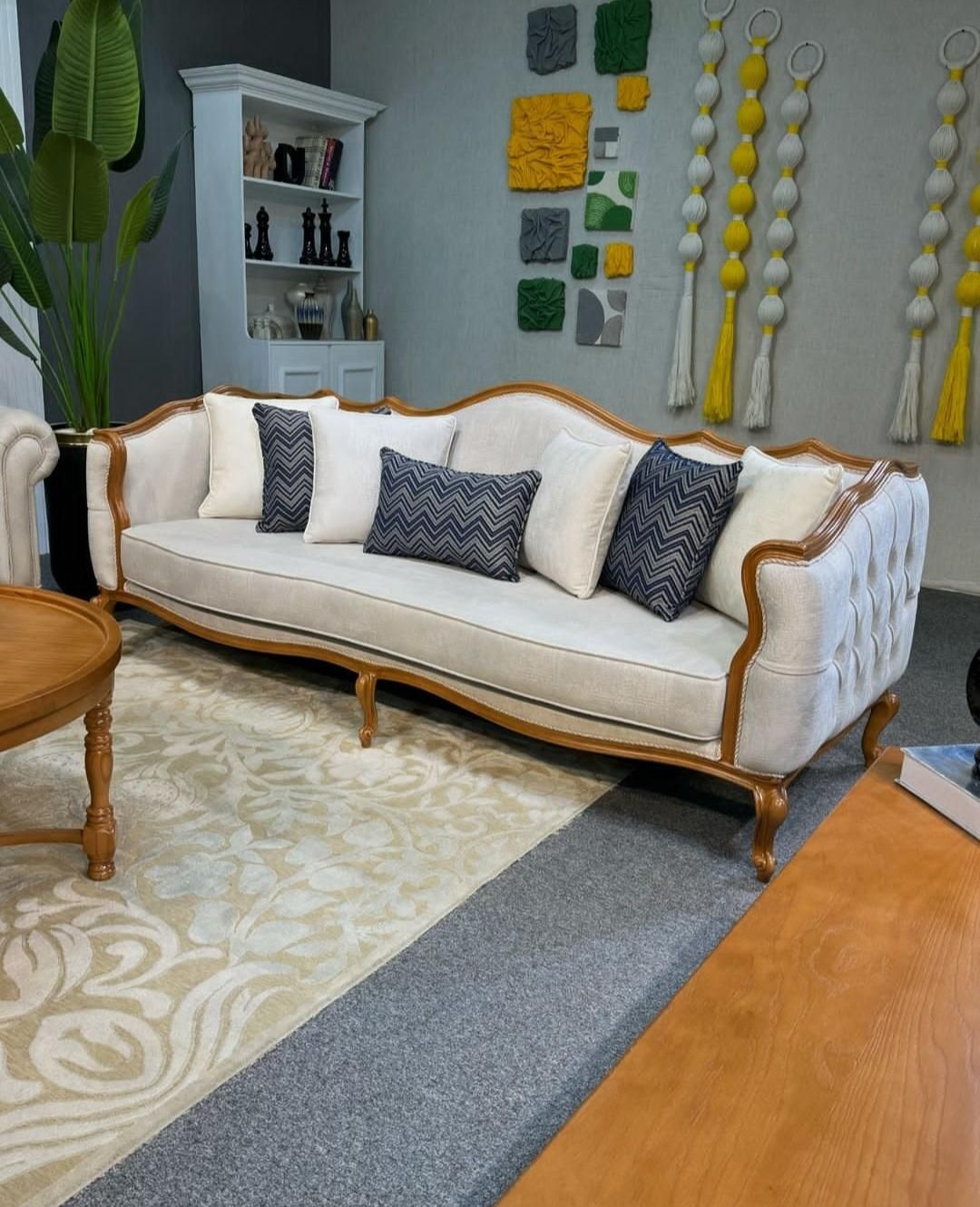 بازار بزرگ مبل ملل بندرعباس کسر از حقوق حکمت کارت|مبلمان خانگی و میز عسلی|بندرعباس, |دیوار