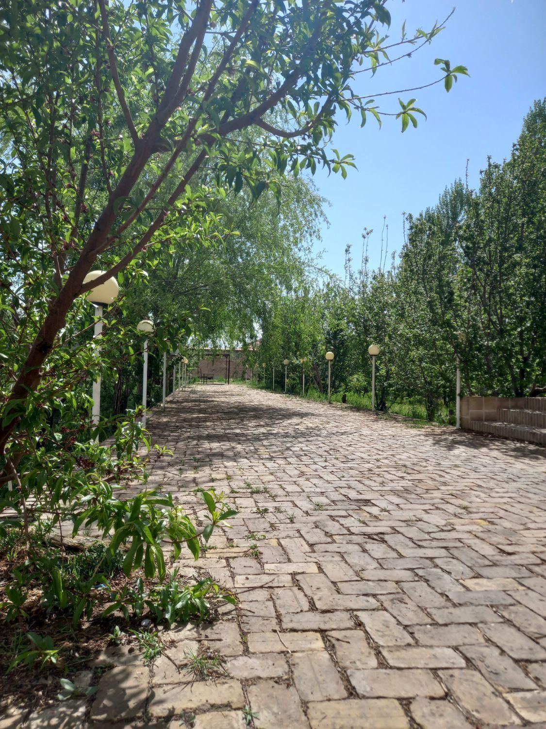 باغ ویلای زیبا با نمای سنتی ماهان|اجارهٔ کوتاهمدت ویلا و باغ|ماهان, |دیوار