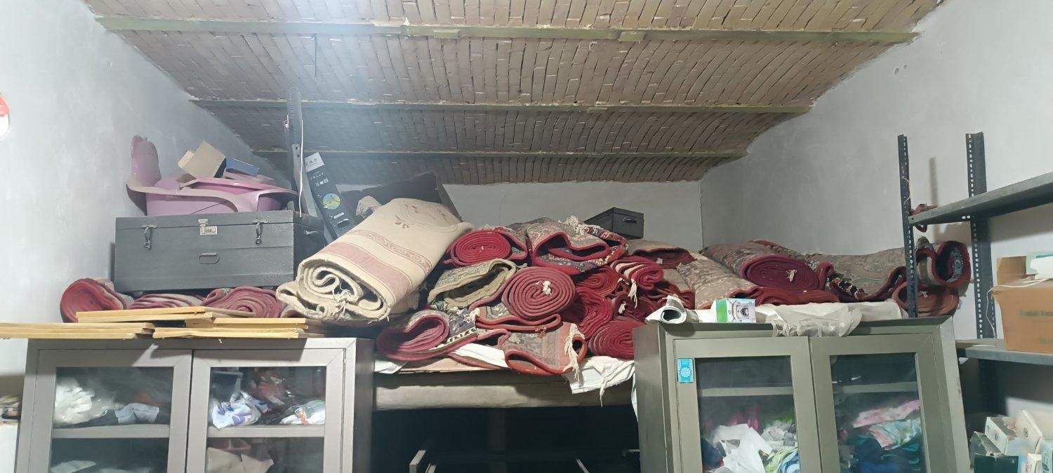 فرش در روستای بنی تاک|فرش|تربت جام, بیست متری منبع آب|دیوار