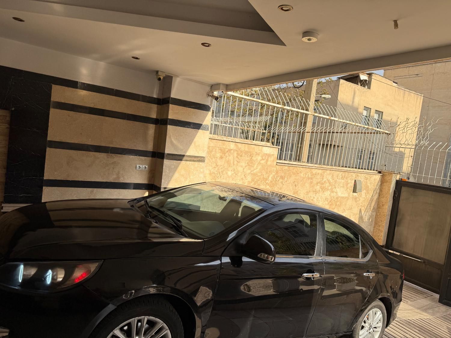 جک جی۵مدل۱۳۹۵بدون رنگ زاپاس زیرش نرفته|خودرو سواری و وانت|تهران, دانشگاه علم و صنعت|دیوار