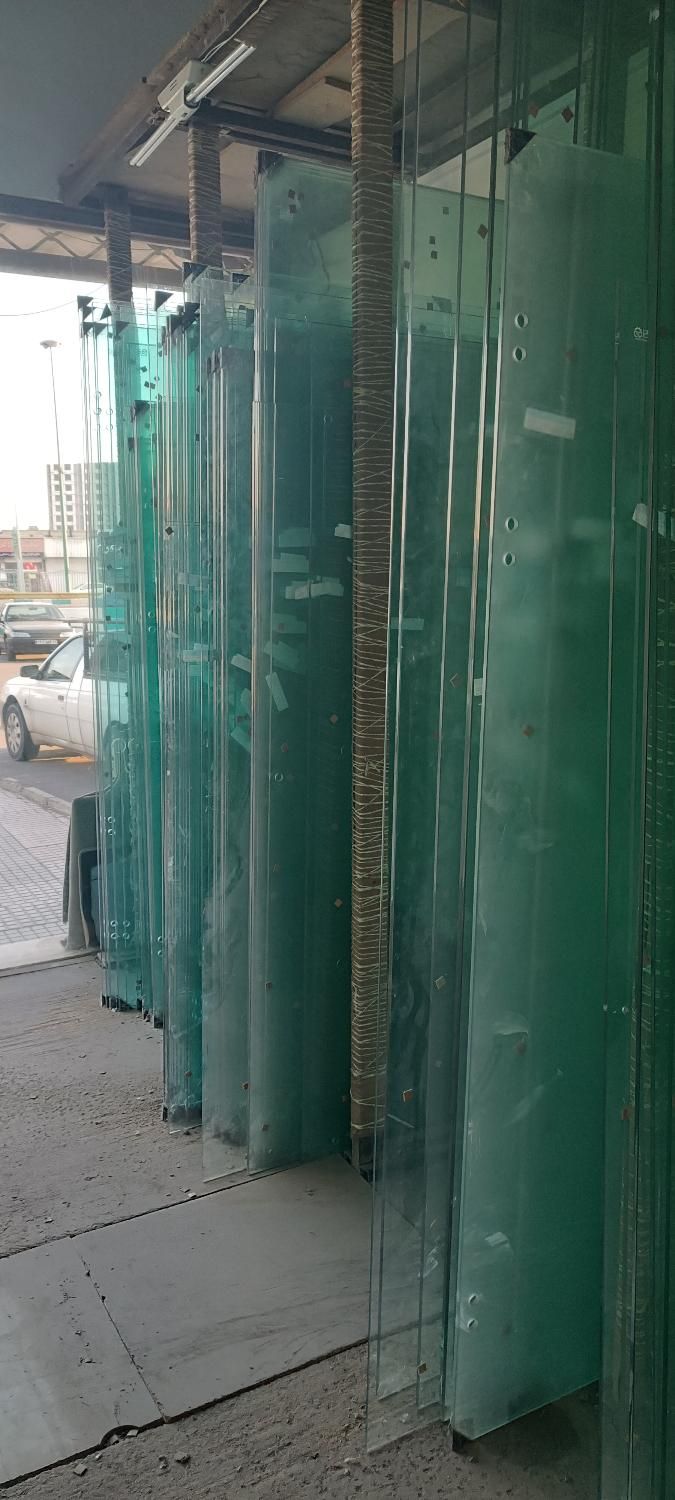 شیشه وآینه باباخانی ساختمانی سکوریت دوجداره|خدمات پیشه و مهارت|اسلام‌شهر, صادقیه|دیوار