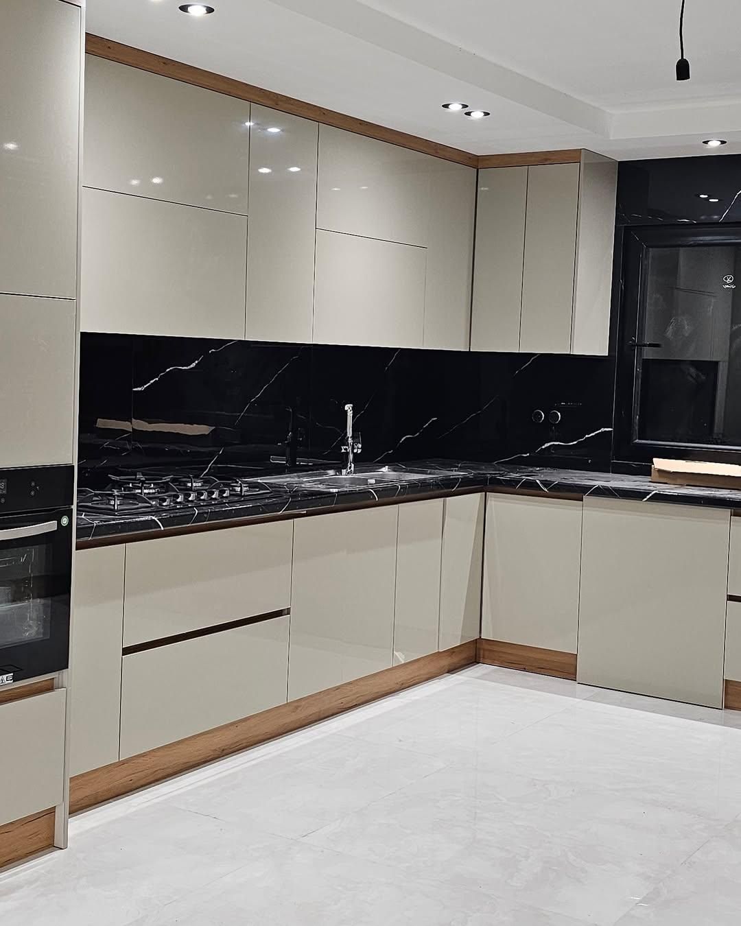 طراحی و اجرای کابینت کناف ، پله چوبی ، درب ضدسرقت|خدمات پیشه و مهارت|برازجان, |دیوار