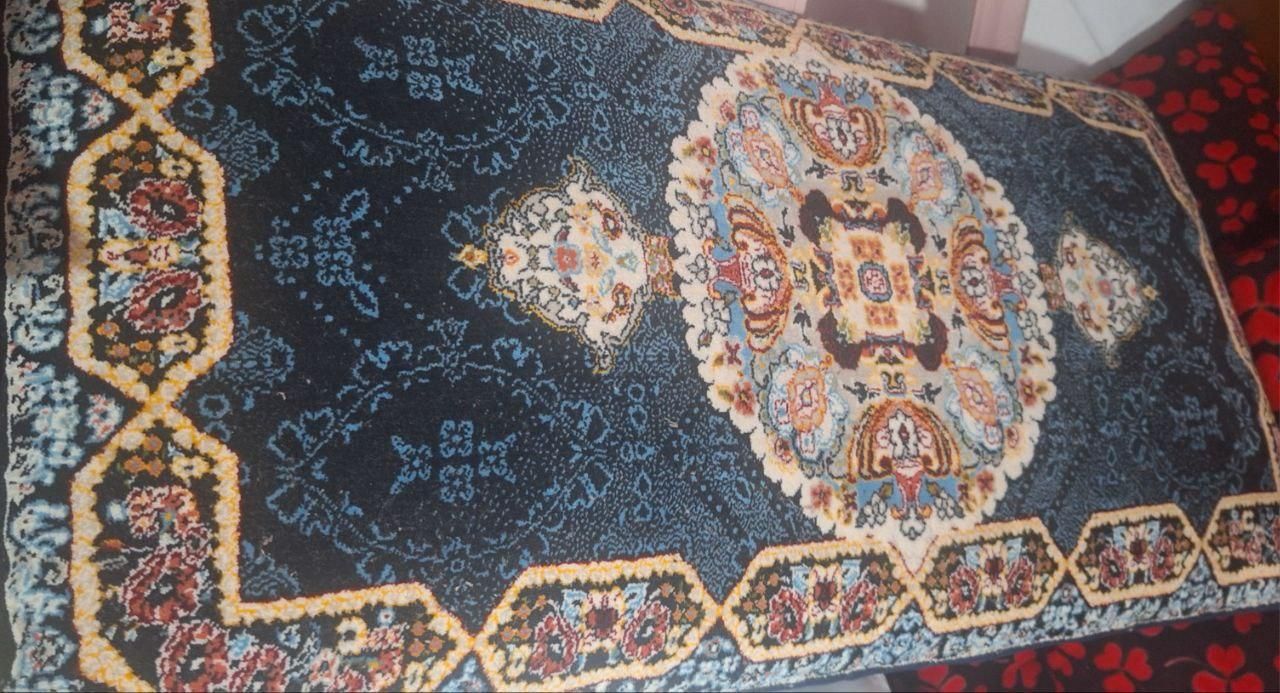 پشتی|پشتی|نیشابور, هفده شهریور|دیوار