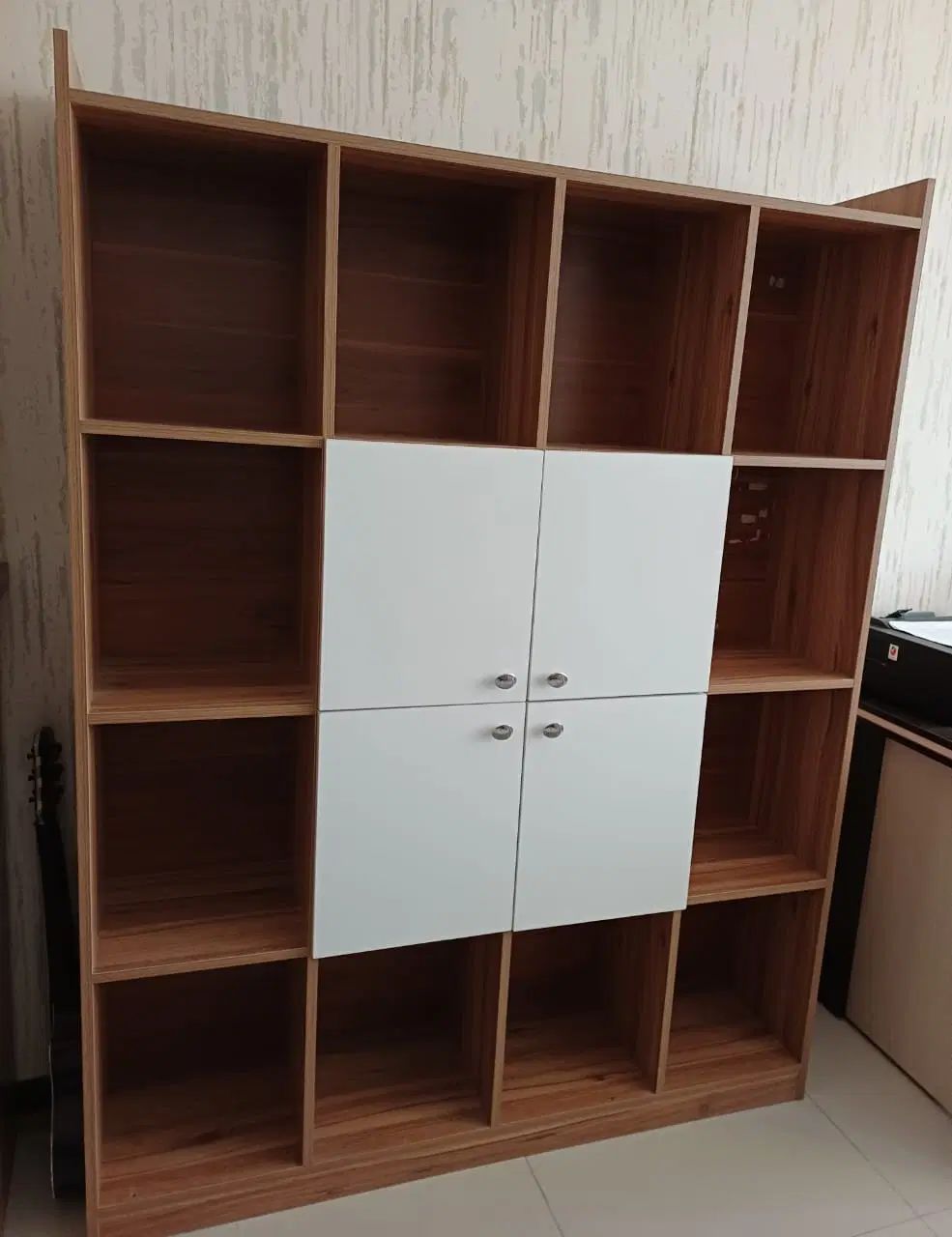 تخت رو طبقه همراه میز ارایش و جاکتابی|تخت و سرویس خواب|تهران, تولید دارو|دیوار