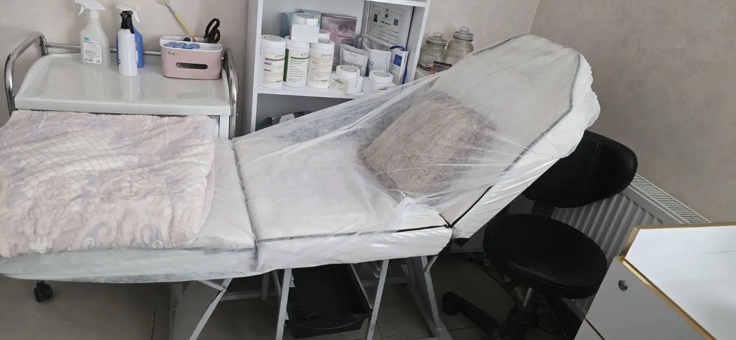 اجاره میز ناخن، تخت مژه، فشیال،فیبروز ،لاین کراتین|اجارهٔ دفتر کار، اتاق اداری، مطب|شیراز, عفیف‌آباد|دیوار