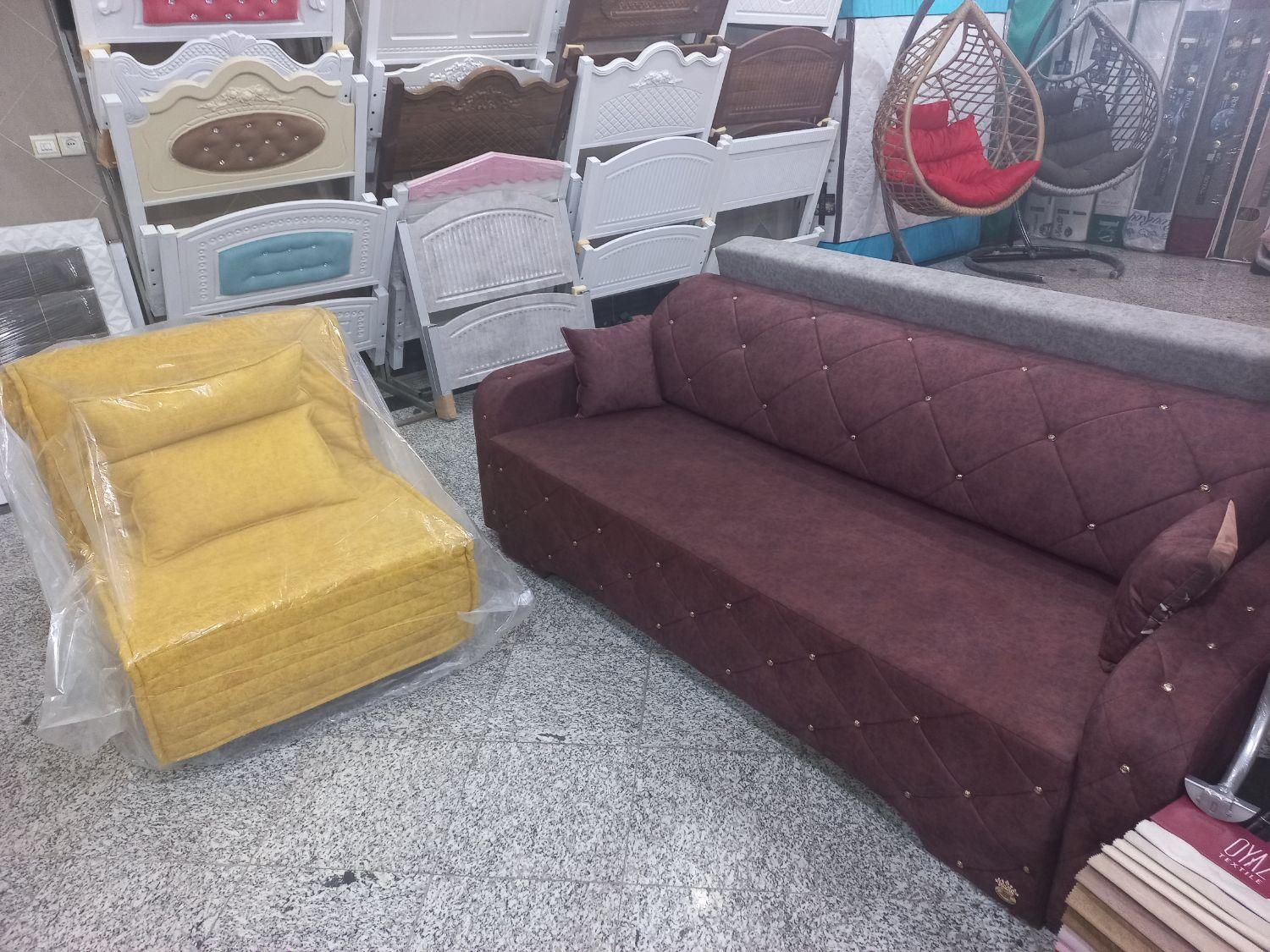 مبل تخت خواب شو(کاپری)|مبلمان خانگی و میز عسلی|قم, زاویه|دیوار