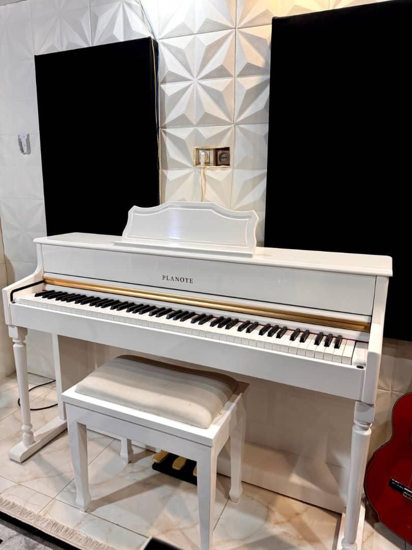 فروش پیانو پلانوت|پیانو، کیبورد، آکاردئون|اصفهان, طاحونه|دیوار