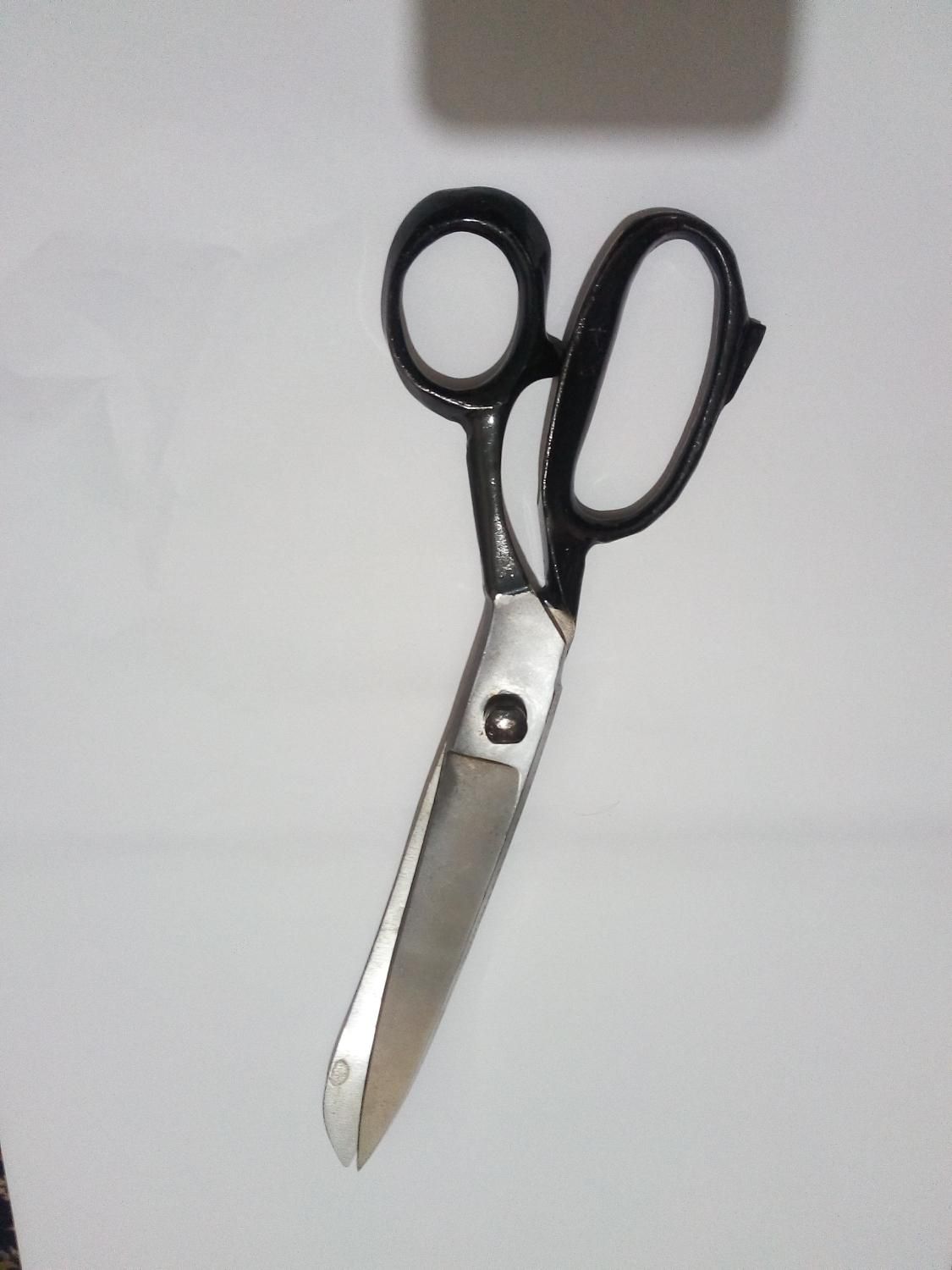 قیچی خیاطی سینگر اصل آلمان دسته فلزی|لوازم خیاطی و بافتنی|اندیشه, شهرک مریم|دیوار