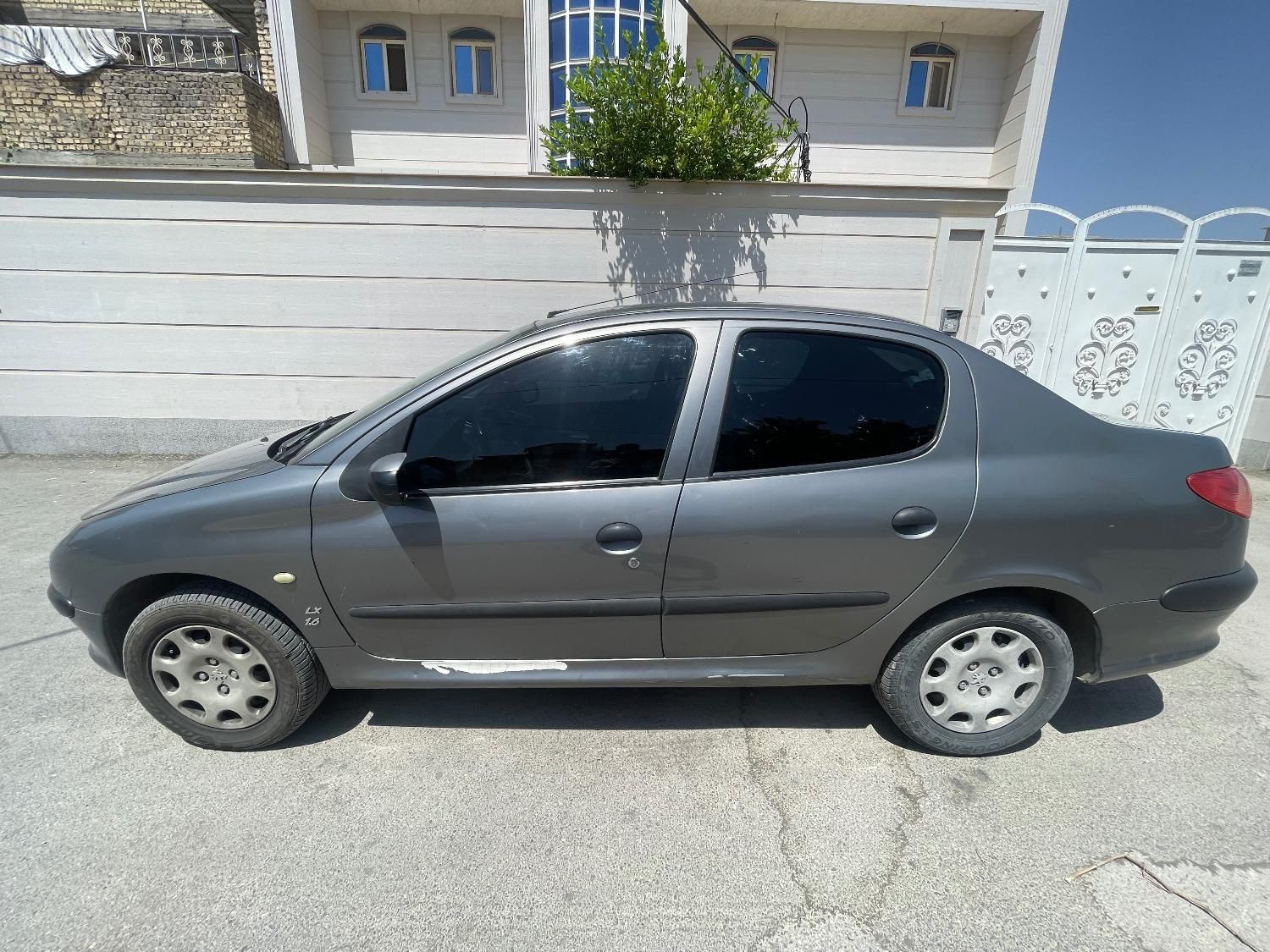 پژو 206 SD V8، مدل ۱۳۹۴|خودرو سواری و وانت|شیراز, گل سرخ|دیوار