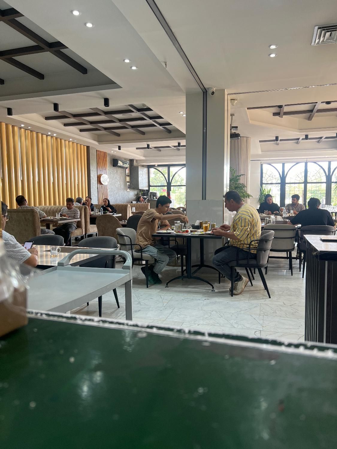 پیک موتوری|استخدام خدمات فروشگاه و رستوران|تهران, شهرک ولیعصر جنوبی|دیوار