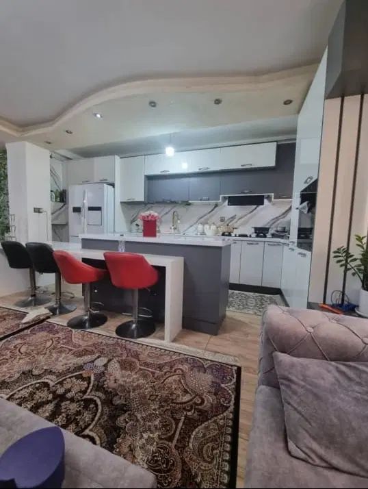 دوخواب ۱۱۰ متری/بر اصلی جواد زاده/پارکینگ اختصاصی/|فروش آپارتمان|رشت, رودباری|دیوار