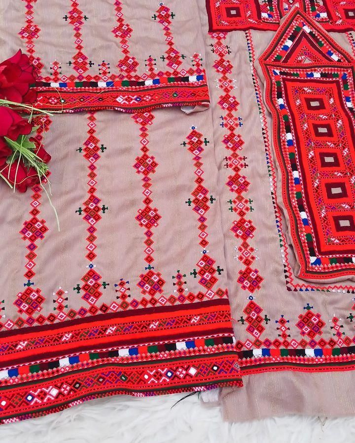 لباس|لباس|چابهار, |دیوار