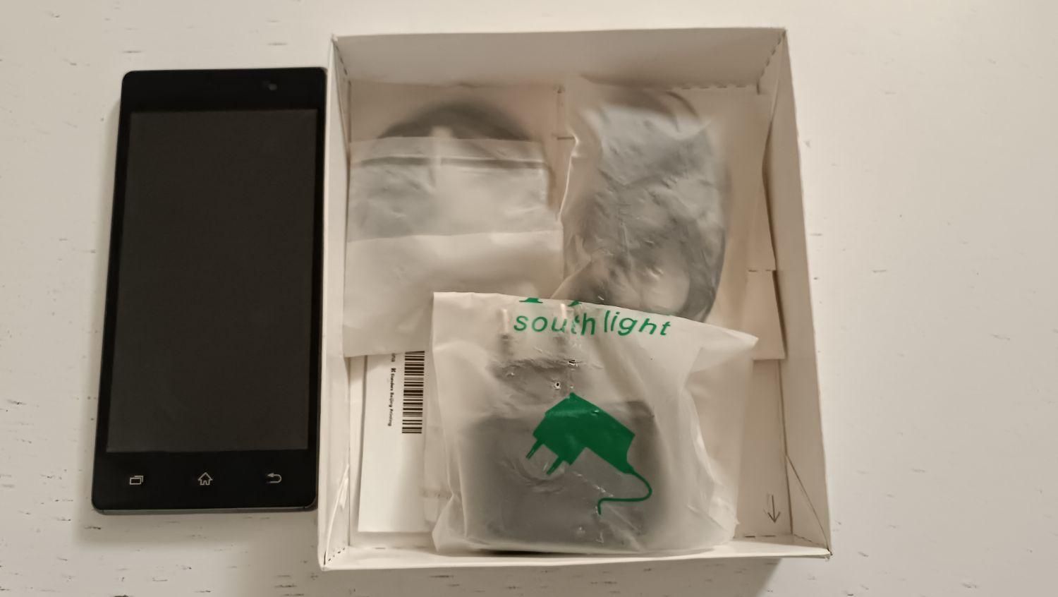 سونی Xperia Z1 با حافظهٔ ۱۶ گیگابایت|موبایل|بوئین زهرا, |دیوار