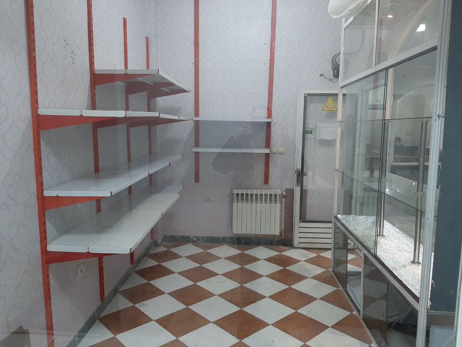 فروش مغازه ۱۲ متری|فروش مغازه و غرفه|تبریز, |دیوار