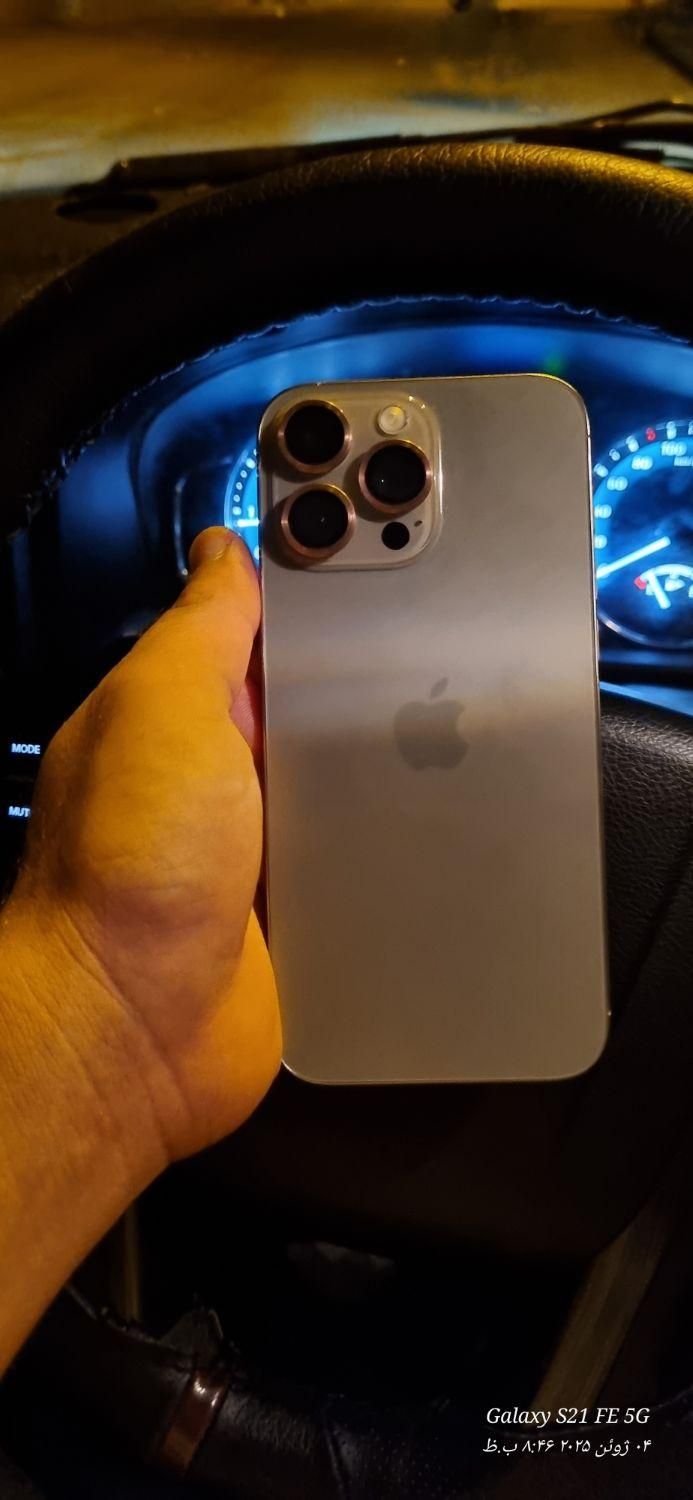 اپل iPhone 16 Pro Max با حافظهٔ ۵۱۲ گیگابایت|موبایل|شیراز, آبیاری|دیوار