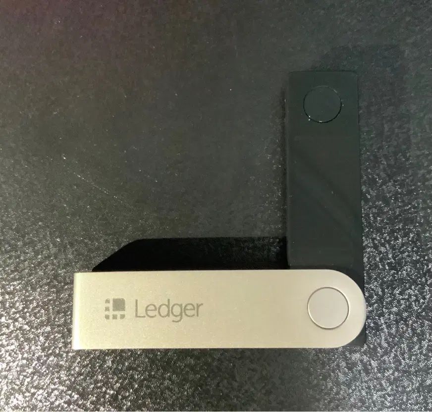 کیف پول LEDGER NANO X|قطعات و لوازم جانبی رایانه|تهران, پاسداران|دیوار
