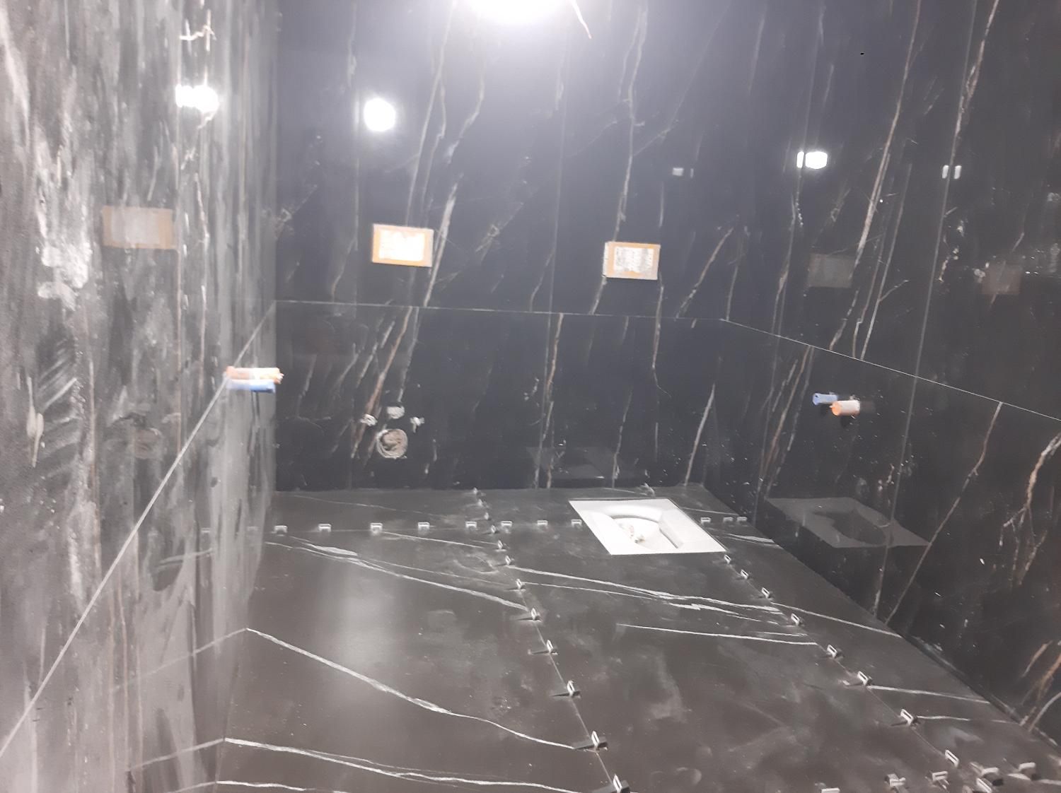 کاشی کاری و اجرای اسلب ابعادبزرگ واستخر وجکوزی|خدمات پیشه و مهارت|رشت, شهرک صبا|دیوار