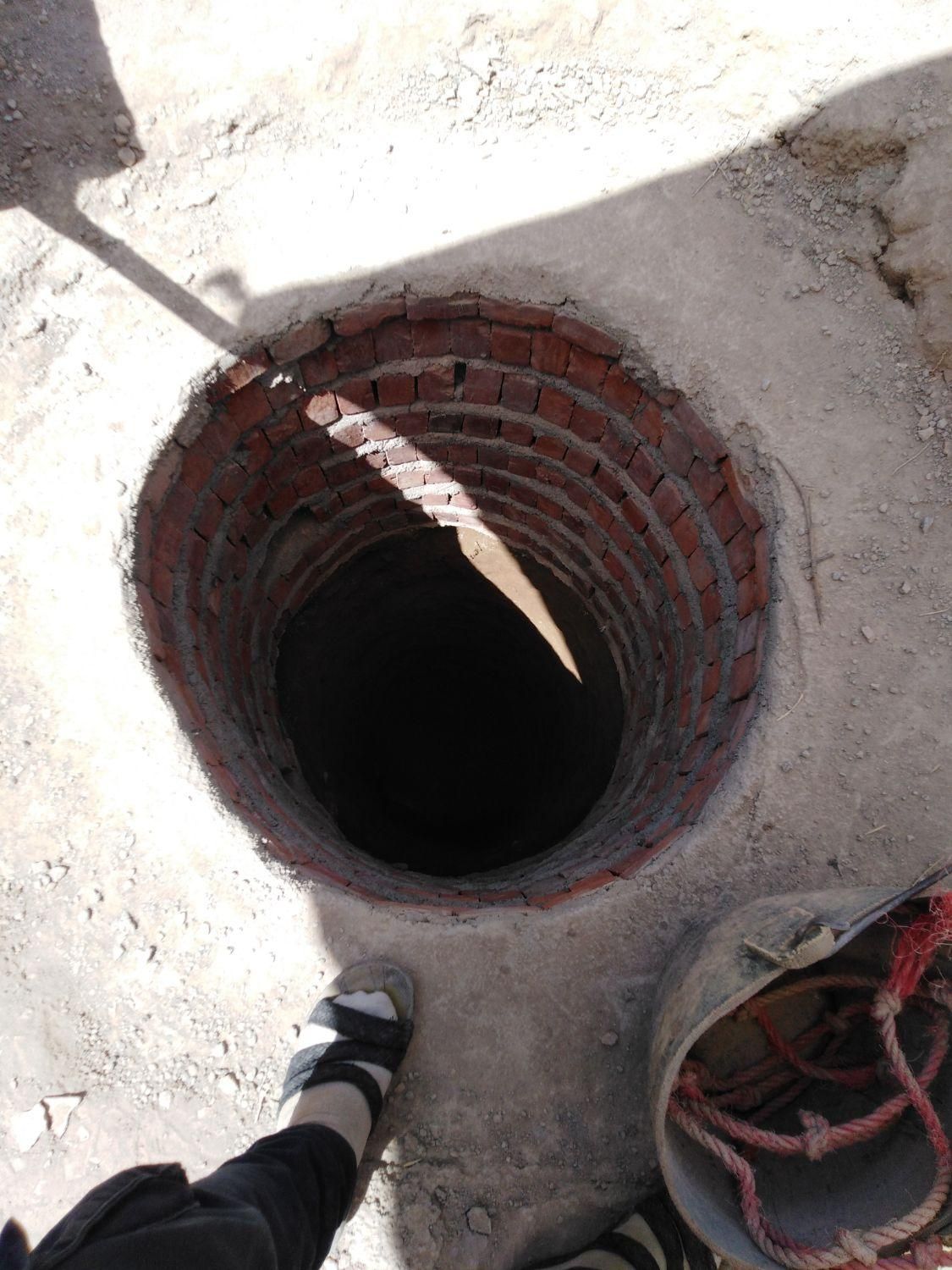 چاه کن چاه کنی حفرچاه چاه کن|خدمات پیشه و مهارت|اسکو, |دیوار