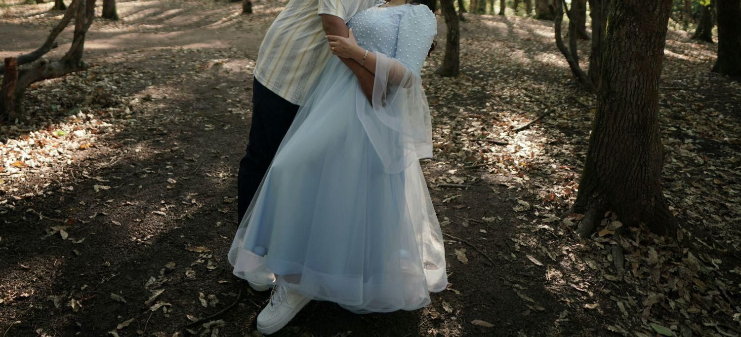 پیراهن فرمالیته|لباس|رشت, دروازه لاکان|دیوار