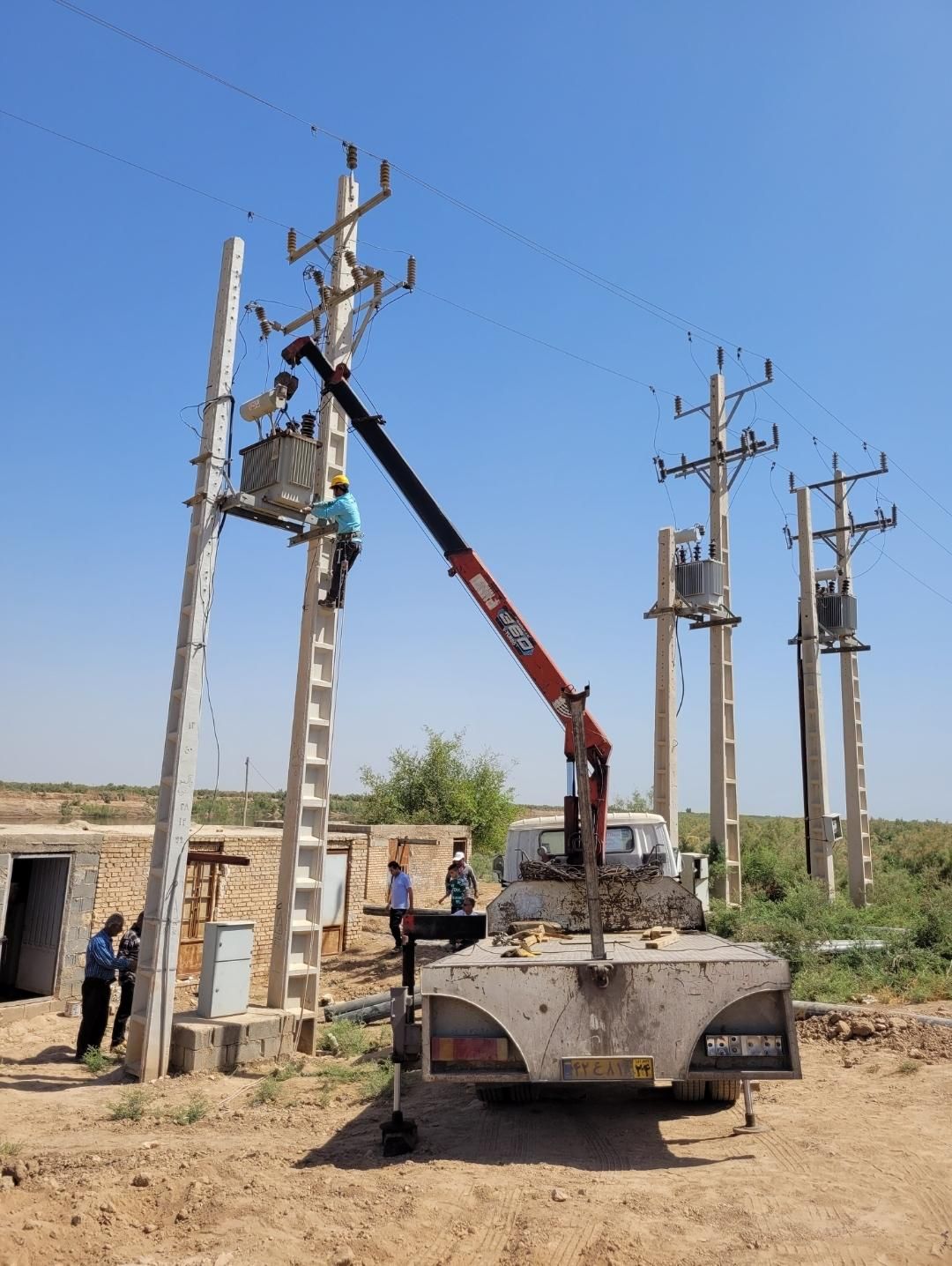 جرثقیل ۳ تن ۳ کشاب جهت اجاره|خدمات حمل و نقل|اهواز, کوی باهنر|دیوار