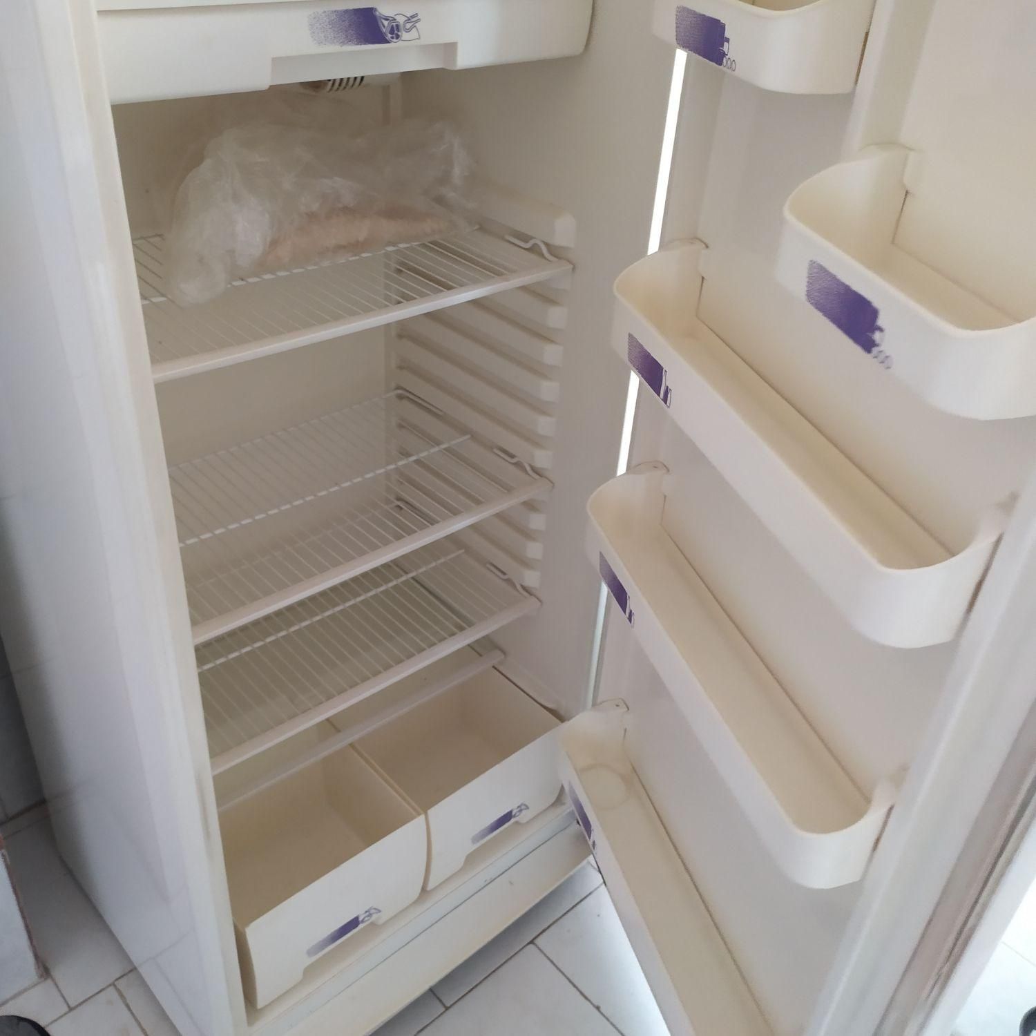 حراج یخچال میز تلوزیون چرخ گوشت پلوپز گاز..|حراج|کرج, برغان|دیوار
