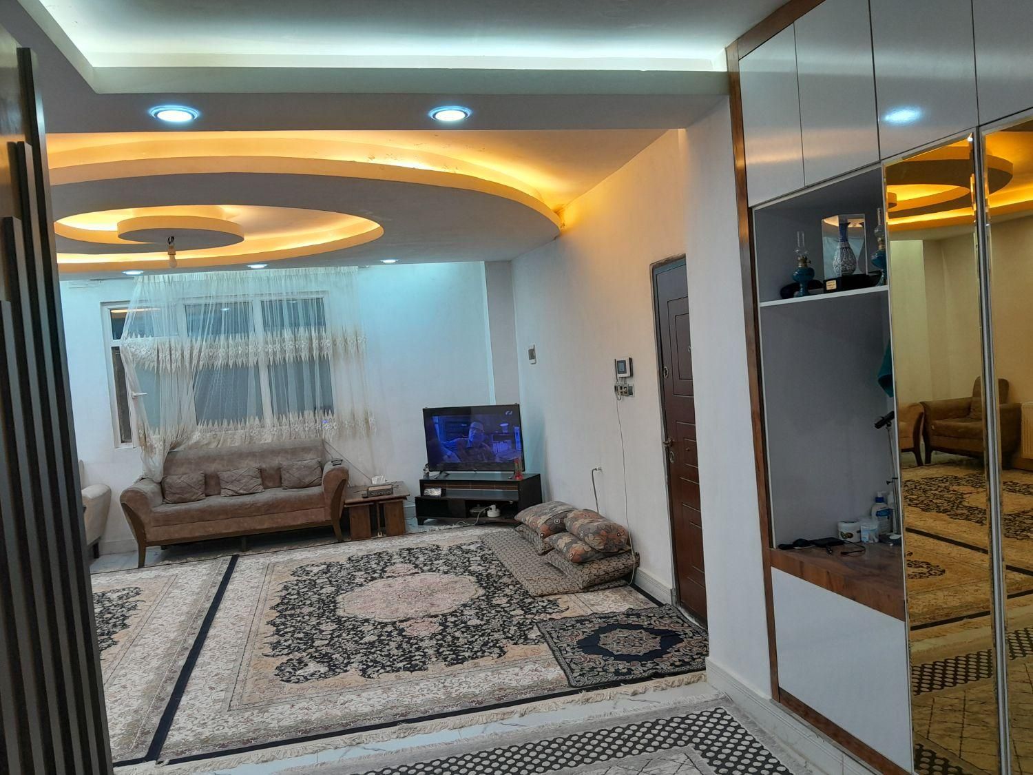 فروش آپارتمان ۱۵۰ متری ۲ خوابه طبقه ۱ غدیرشهر|فروش آپارتمان|زاهدان, |دیوار