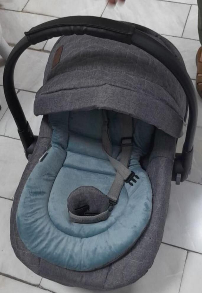 کریر|کالسکه و لوازم جانبی|اراک, |دیوار