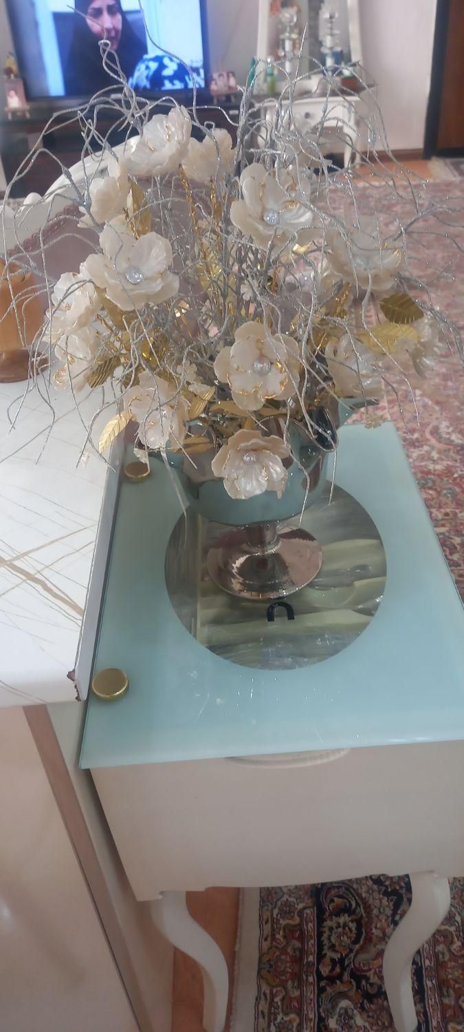 گلدان و گل نقره ای|گل مصنوعی|گلستان (تهران), |دیوار