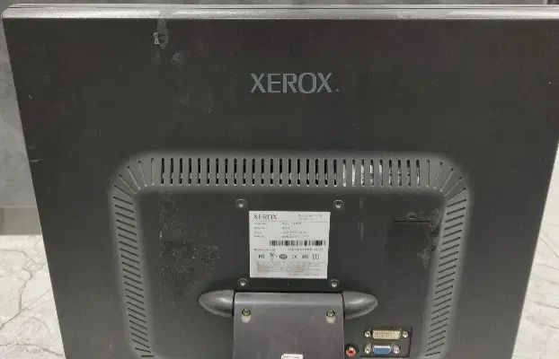 مانیتور xerox ۱۹ اینچ کارکرده (تعداد موجود است)|قطعات و لوازم جانبی رایانه|تهران, فلاح|دیوار