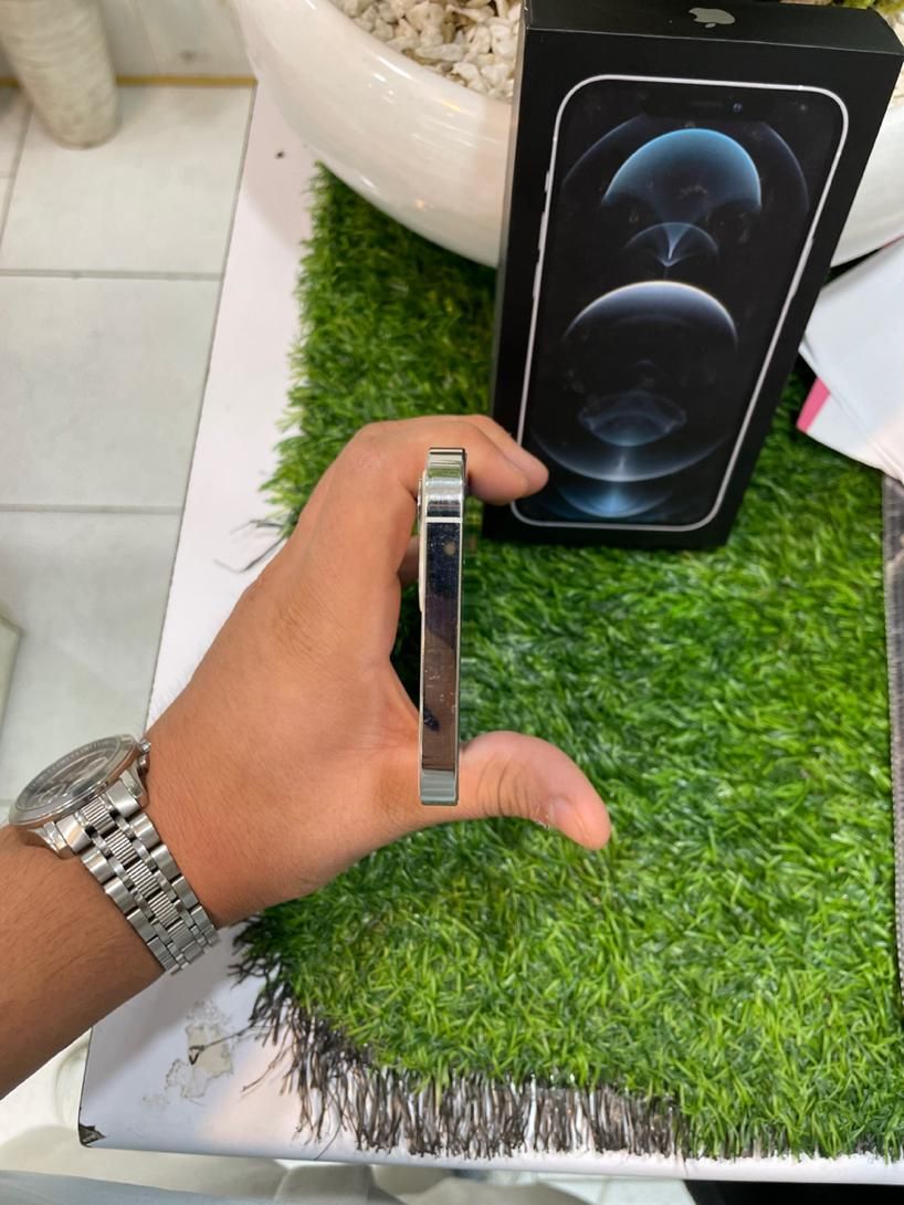 اپل iPhone 12 Pro با حافظهٔ ۵۱۲ گیگابایت|موبایل|کرج, کوی امامیه|دیوار