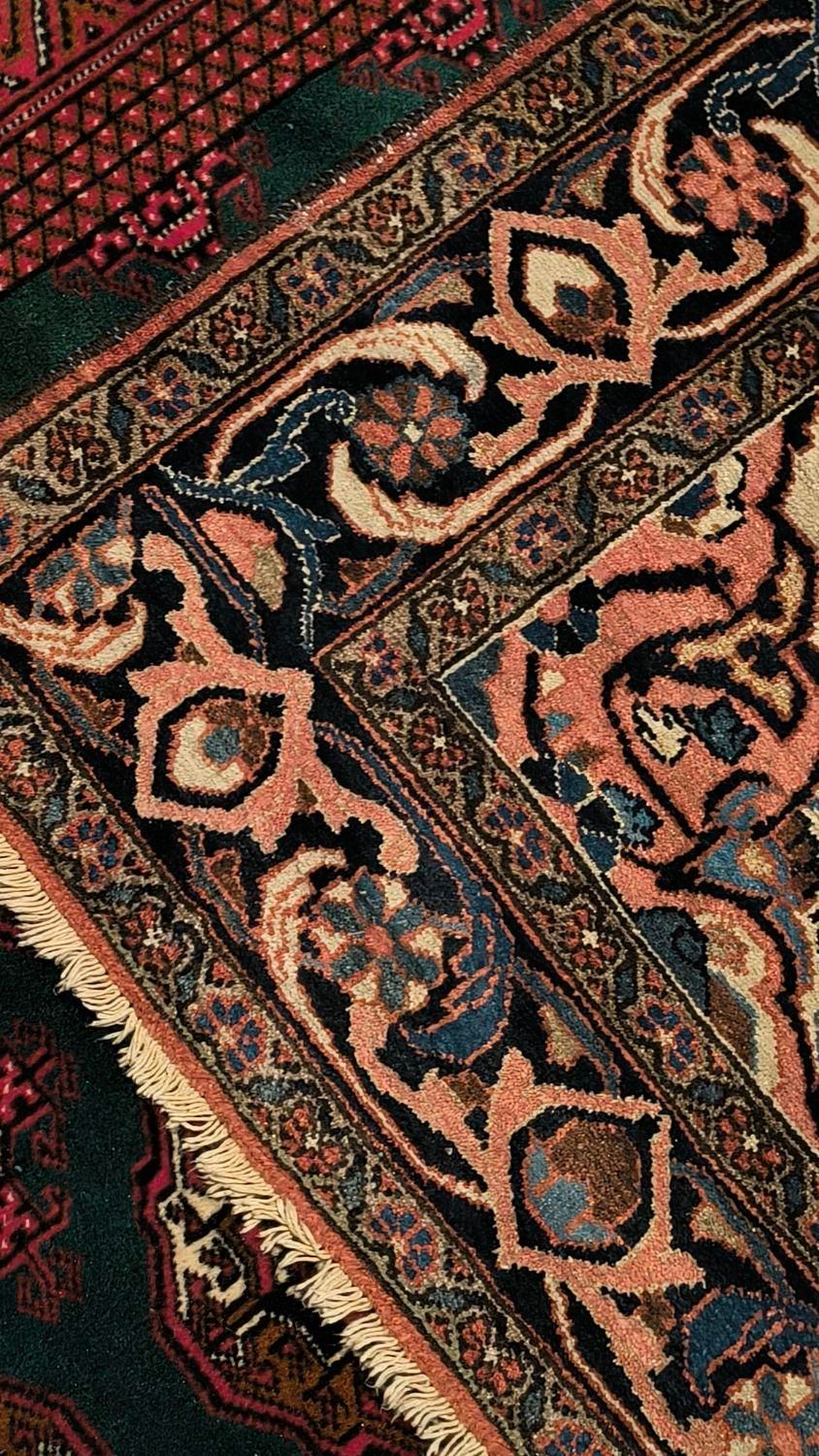 قالیچه دستباف|فرش|تهران, نظامی گنجوی (توانیر)|دیوار