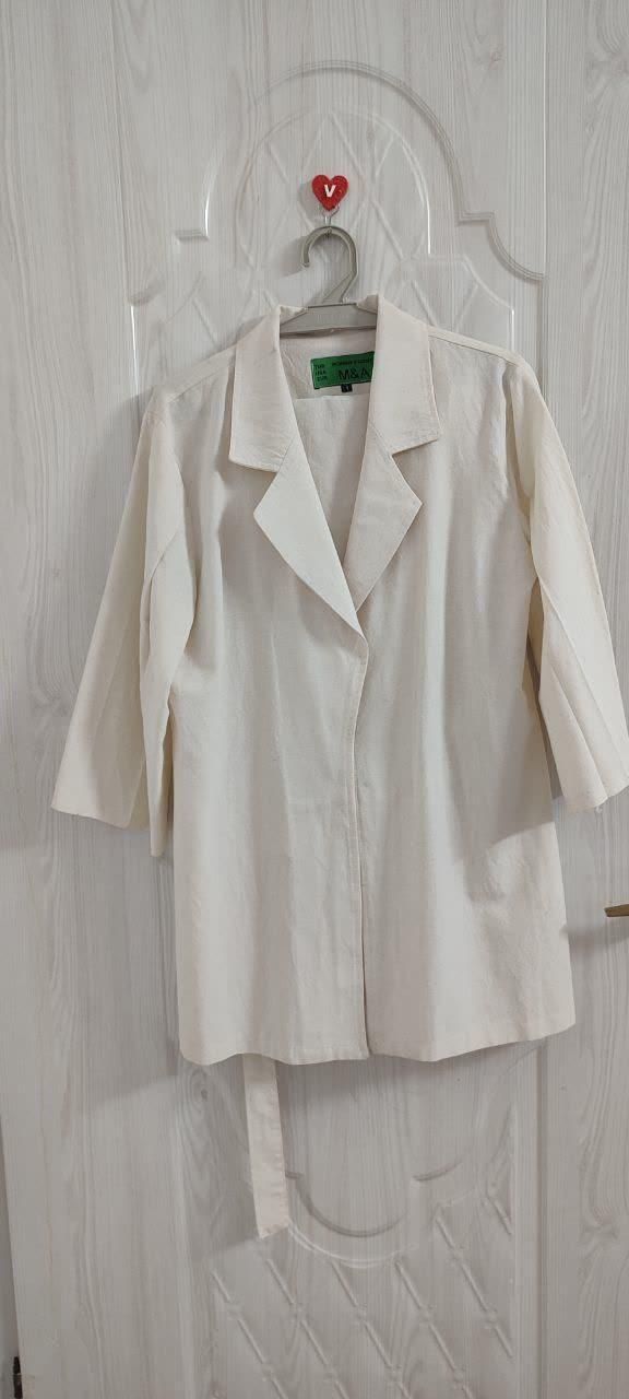 مانتو|لباس|مشهد, مصلی (کارمندان اول)|دیوار