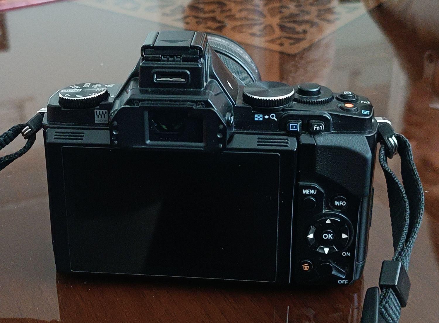 دوربین بدون آینه اولمپوس OLYMPUS E.M5|دوربین عکاسی و فیلم‌برداری|یزد, |دیوار