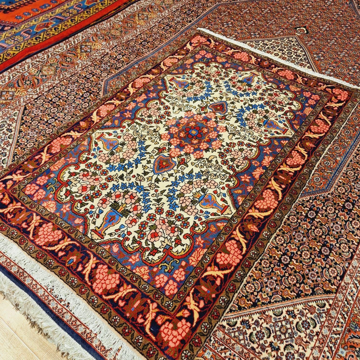 ذرع و نیم دستباف بیجار|فرش|تهران, اکباتان|دیوار