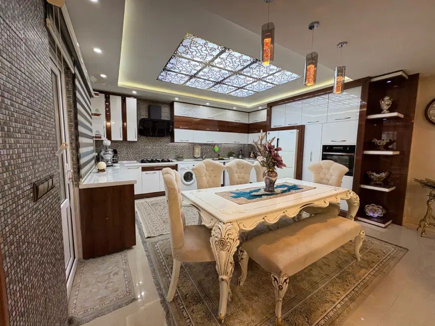 تاپ لوکیشن کارمندان / ۱۸۲ متر دکوراسیون چشم نواز|فروش آپارتمان|کرمانشاه, |دیوار