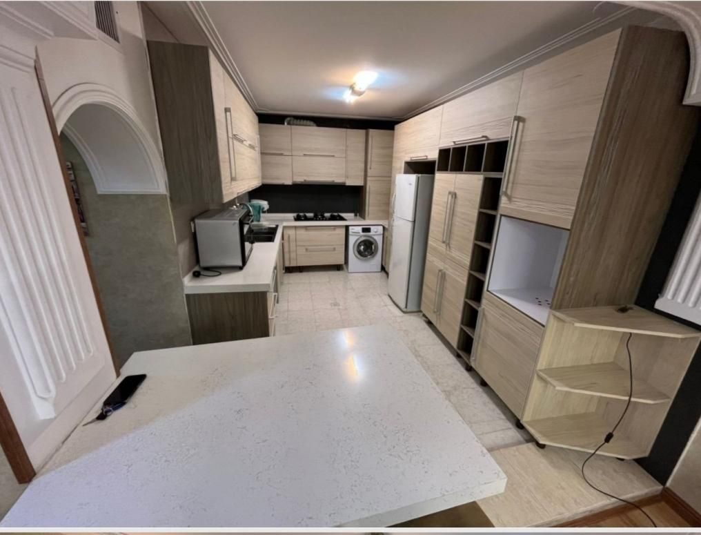 محیط دنج و آرام برای اقامت کوتاه مدت|اجارهٔ کوتاهمدت آپارتمان و سوئیت|شیراز, تاچارا|دیوار