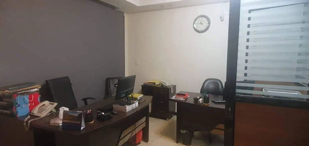 اجاره مبله بخشی از دفتر اداری بازرگانی فول امکانات|اجارهٔ دفتر کار، اتاق اداری، مطب|تهران, شهرک آزمایش|دیوار