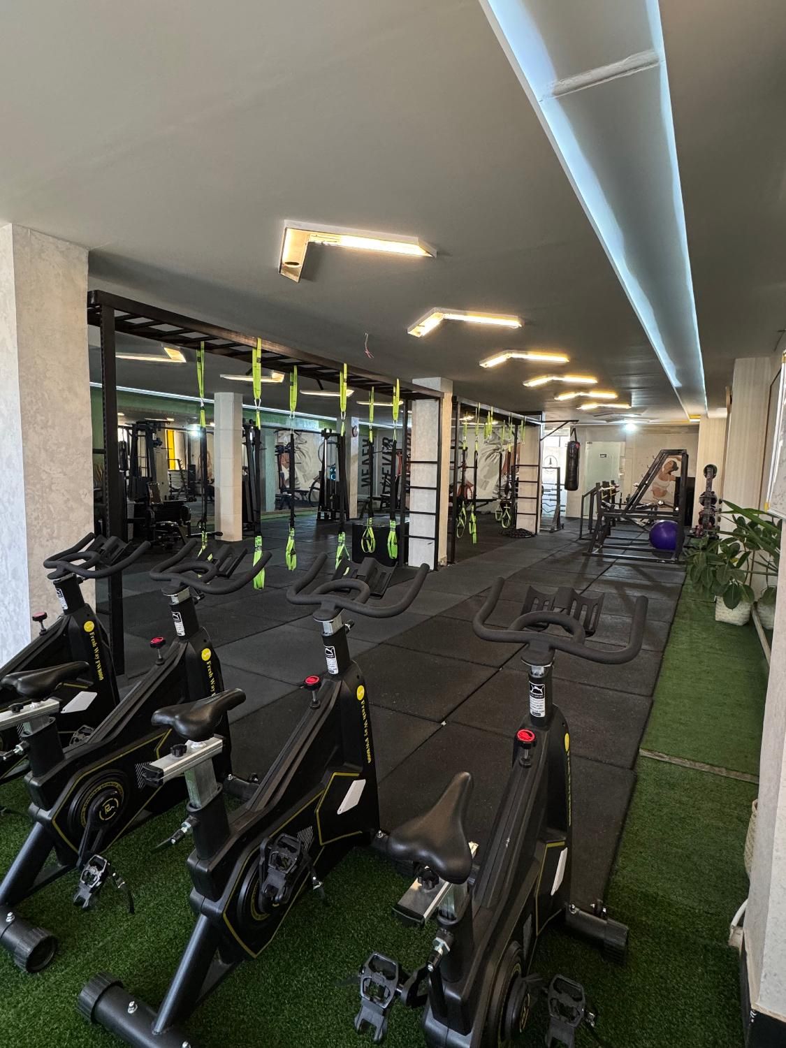 *باشگاه ورزشی بانوان*|خدمات آموزشی|فولادشهر, B4|دیوار