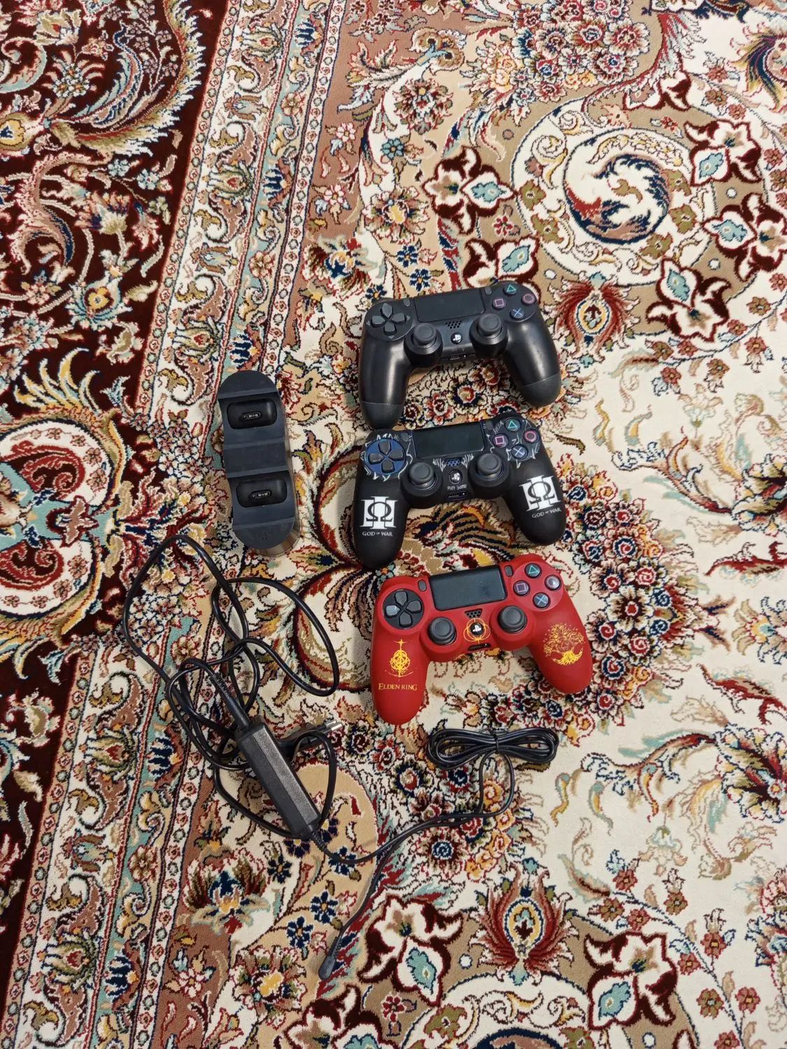 PS4 نو یک ماه استفاده شده فقط|کنسول، بازی ویدئویی و آنلاین|مشهد, طلاب|دیوار