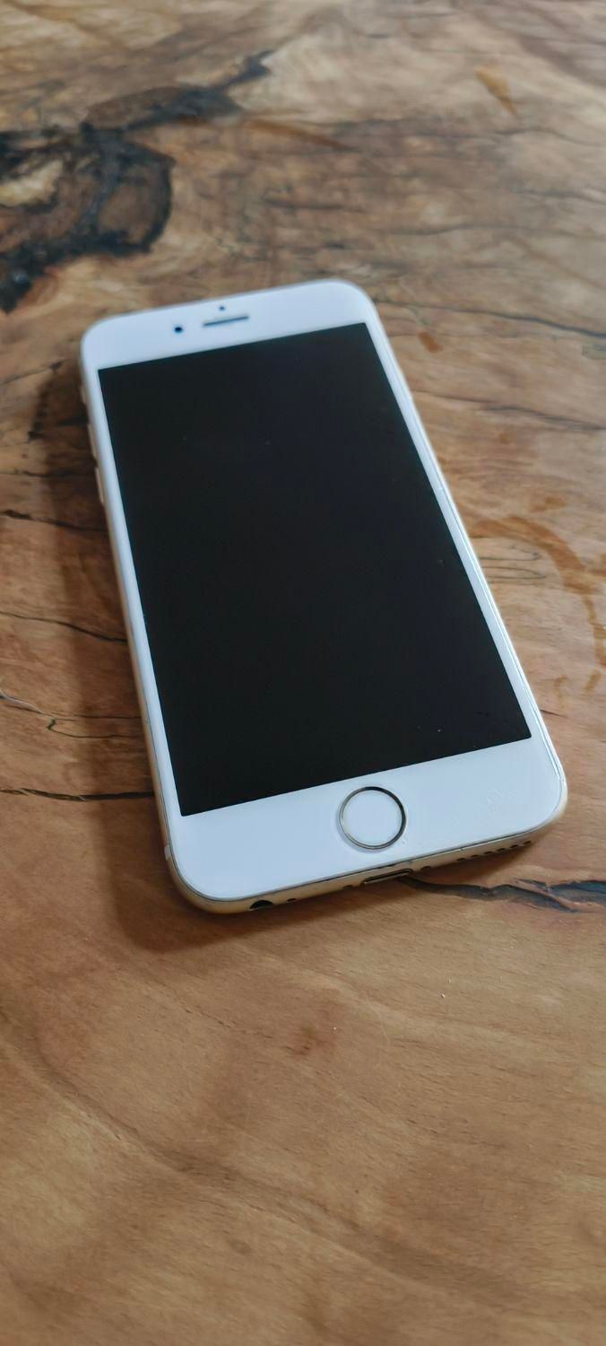 اپل iPhone 6 با حافظهٔ ۶۴ گیگابایت|موبایل|تهران, فرودگاه مهرآباد|دیوار