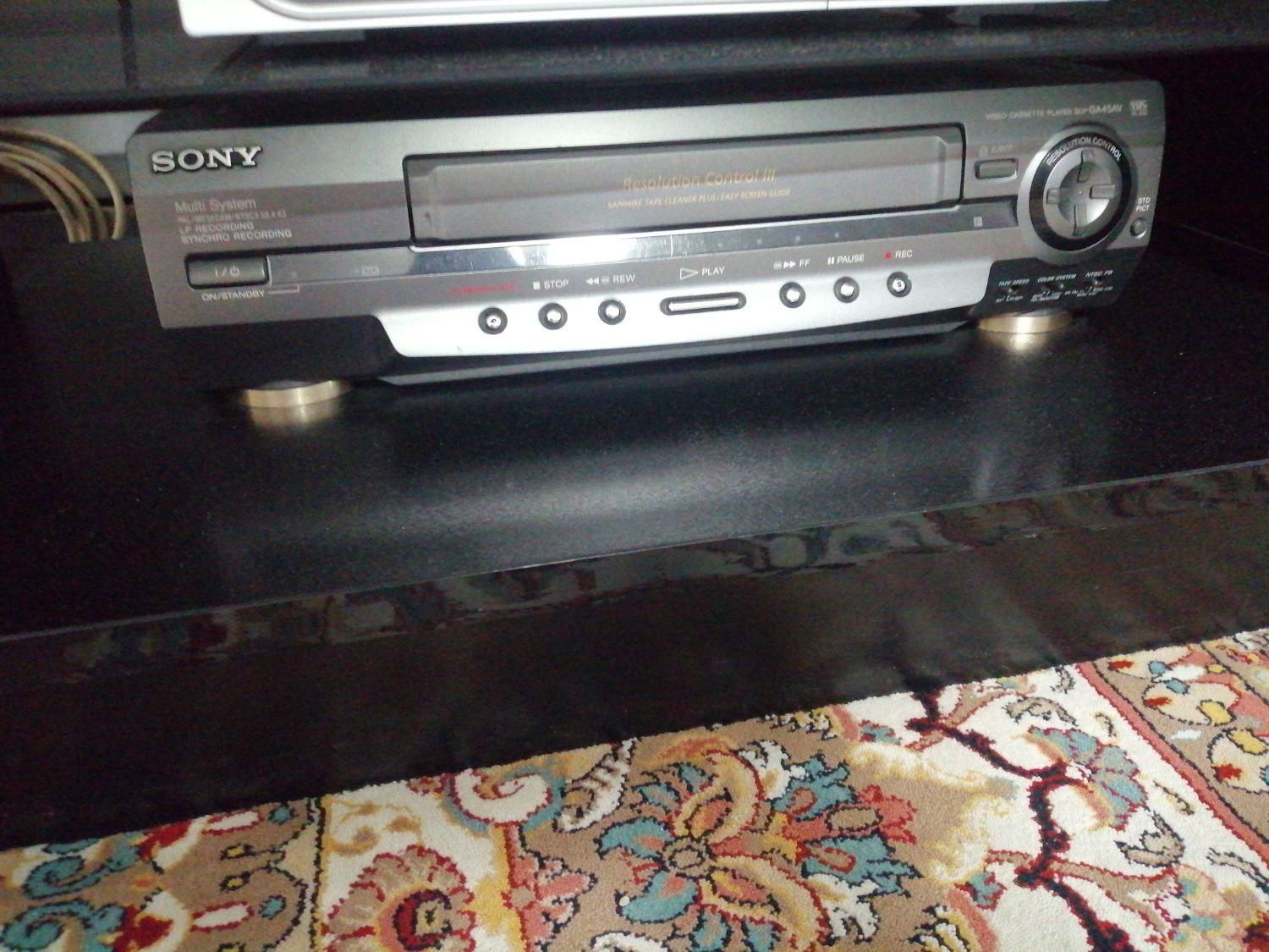 دستگاه ویدئو قدیمی|پخش‌کننده DVD و ویدیو|نجف‌آباد, ویلاشهر|دیوار